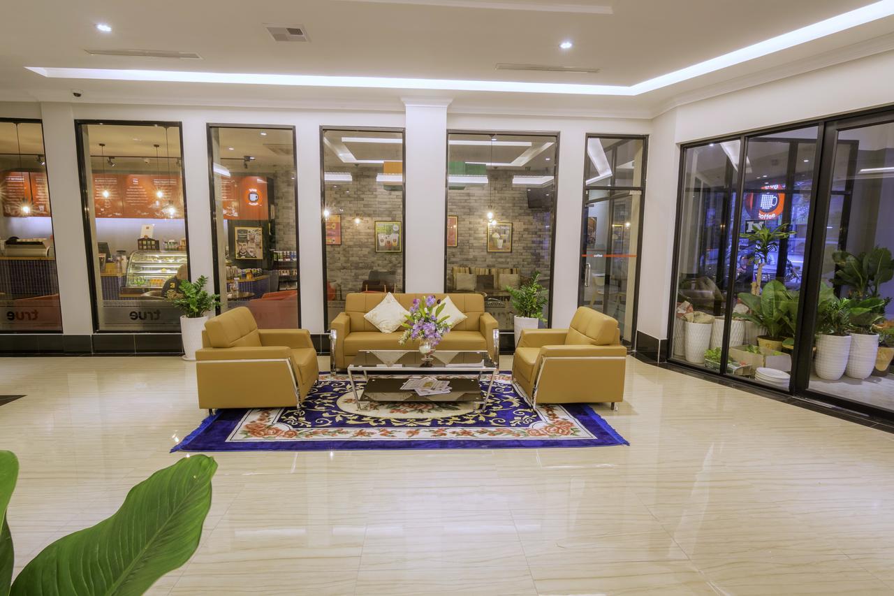 Paradise Hotel Phnom Penh Esterno foto