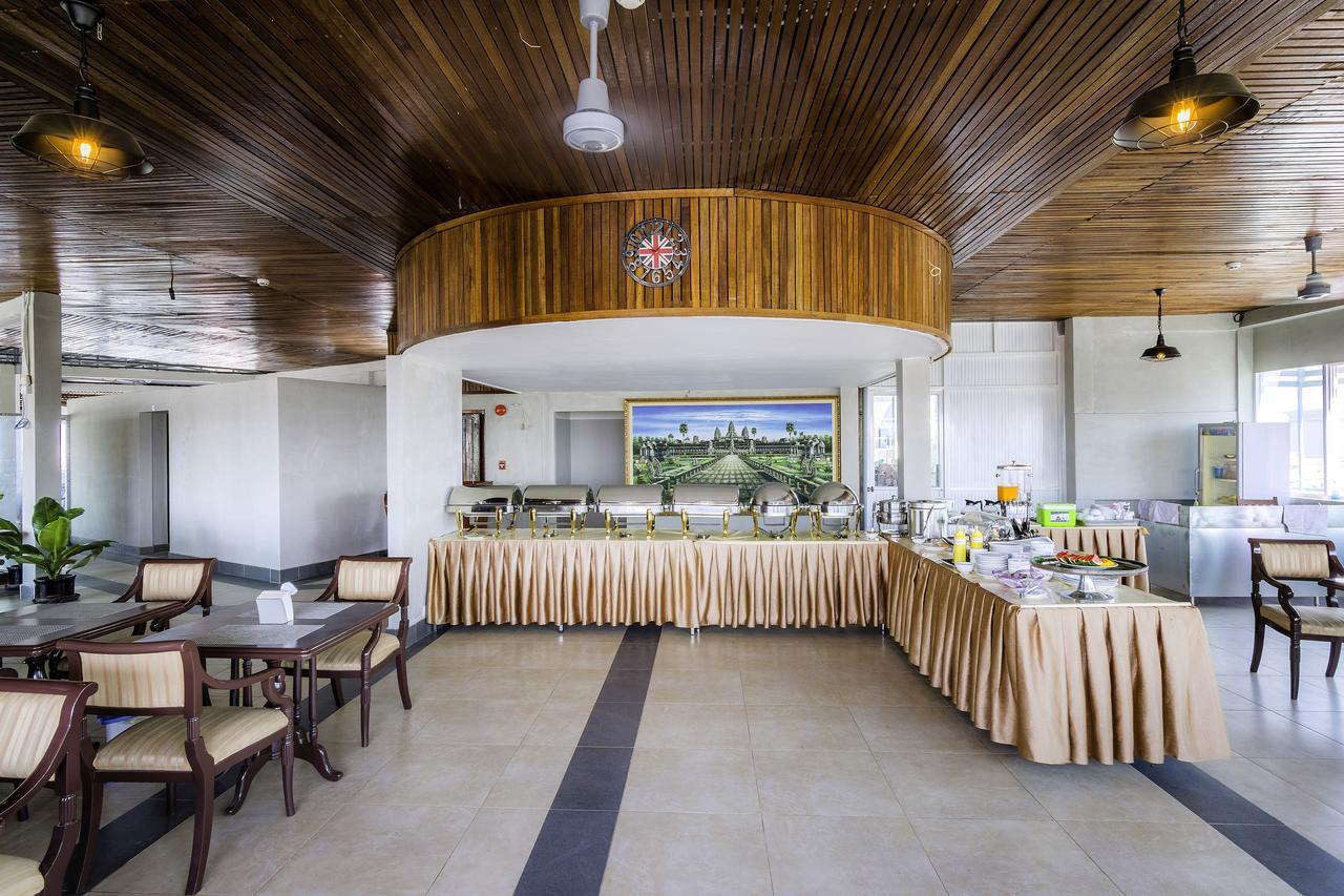 Paradise Hotel Phnom Penh Esterno foto